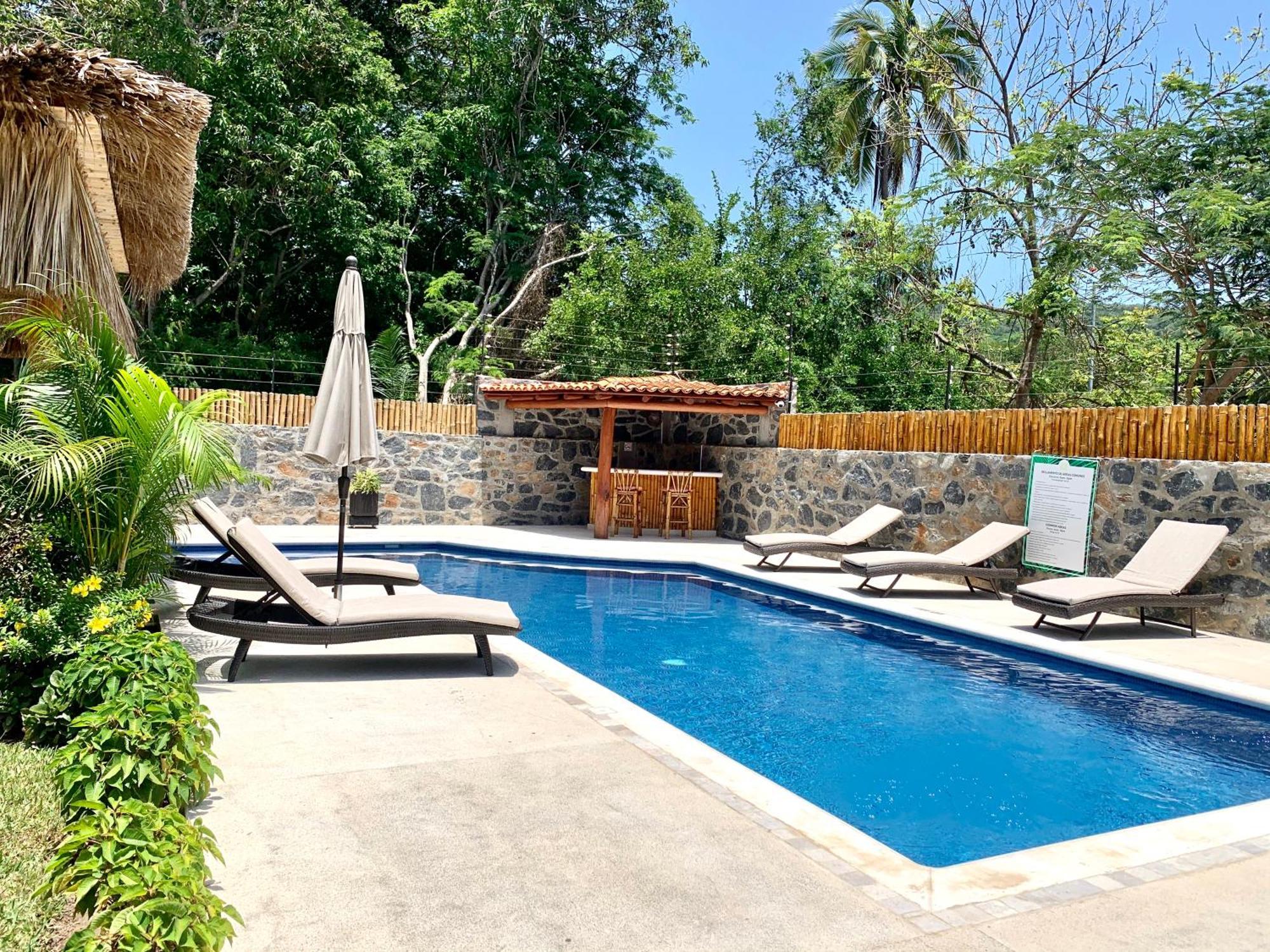 Aparthotel Solez Zihuatanejo Exterior foto