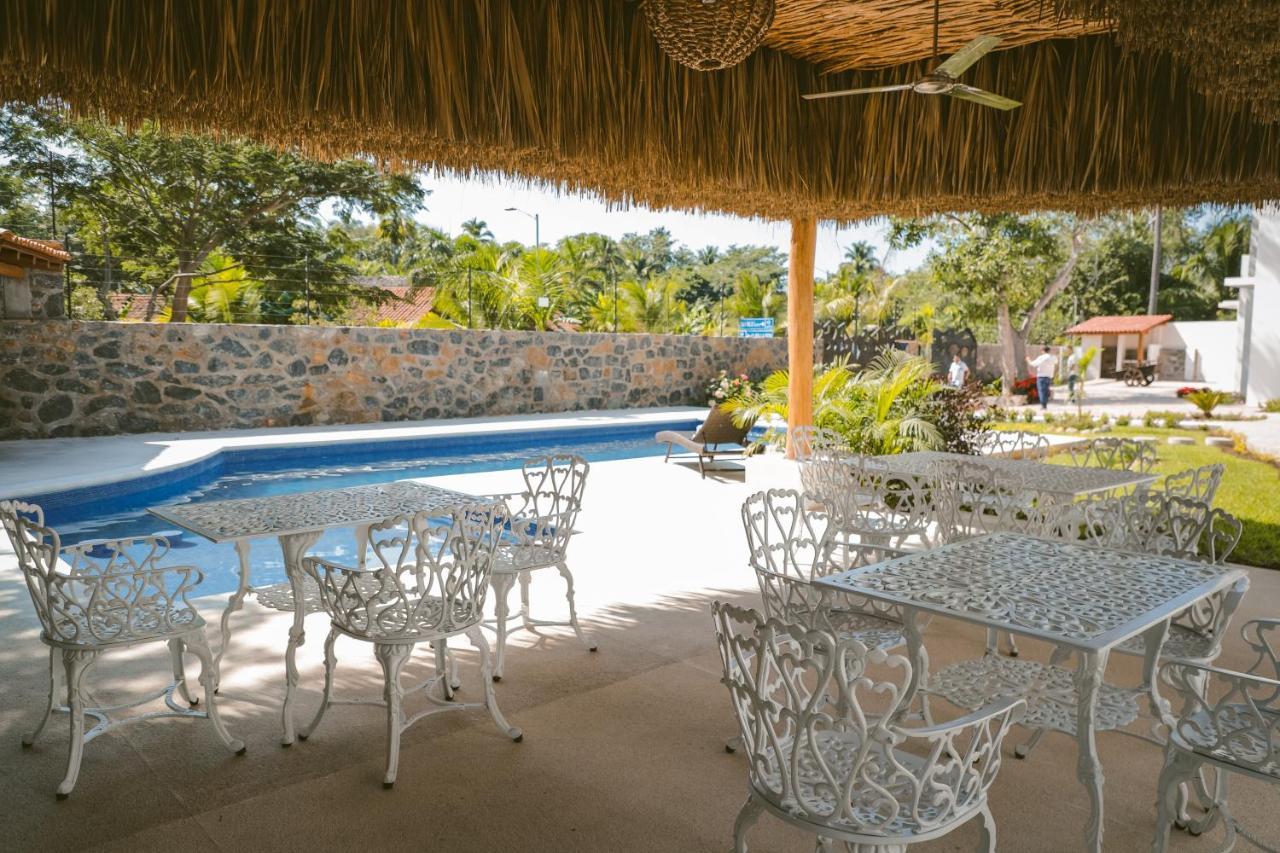 Aparthotel Solez Zihuatanejo Exterior foto