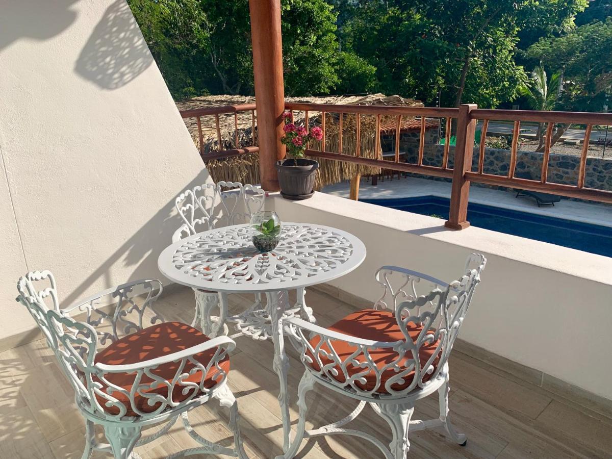 Aparthotel Solez Zihuatanejo Exterior foto